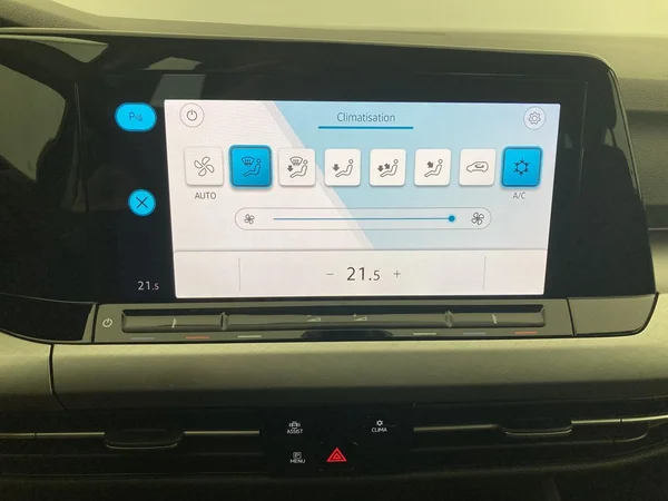 VOLKSWAGEN Golf VIII SW (2022) — foto 5 van 36