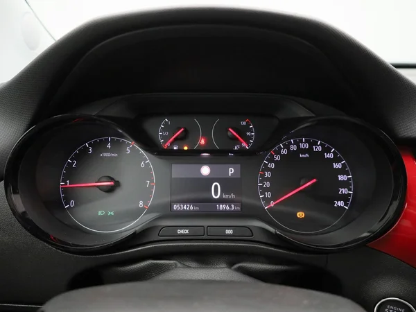 Opel Crossland (2022) — foto 8 van 35