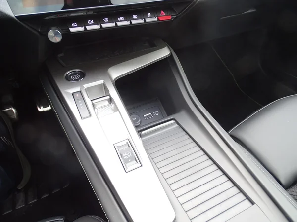 Peugeot 408 (2026) — foto 15 van 32