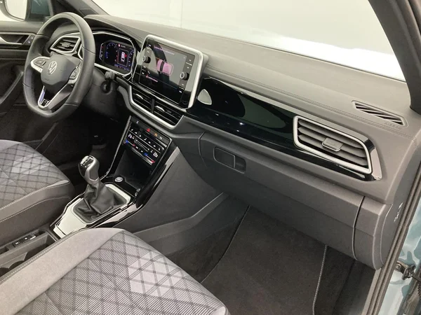 VOLKSWAGEN T-Roc (2025) — foto 14 van 36
