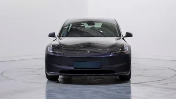 Tesla Model 3 (2024)