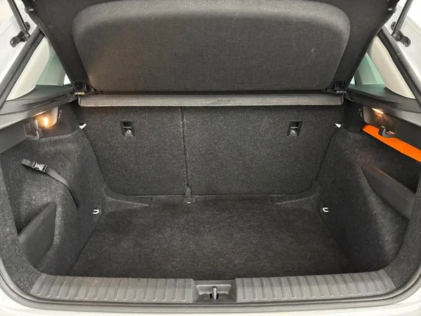 SKODA Kamiq (2021) — foto 15 van 23