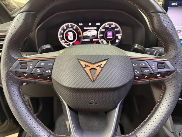 Cupra Formentor (2023) — foto 7 van 30