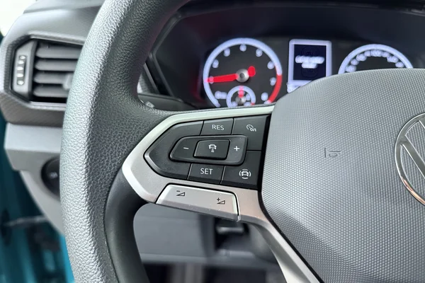 Volkswagen T-Cross (2021) — foto 6 van 23