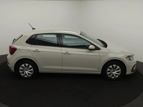 VOLKSWAGEN Polo (2024) — foto 21 van 27