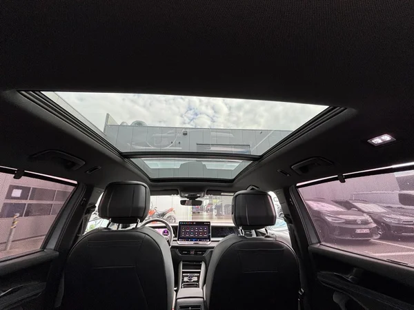 VOLKSWAGEN Tayron eHybrid (PHEV) (2026) — foto 13 van 24