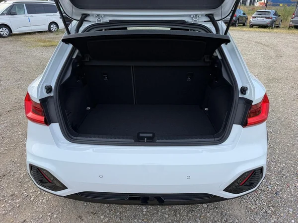 AUDI A1 Allstreet (2025) — foto 18 van 37