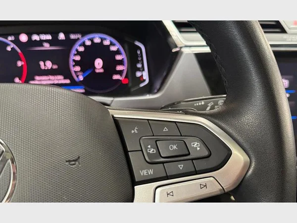 Volkswagen Touran (2024) — foto 8 van 32