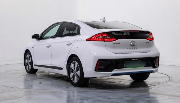 Hyundai Ioniq PHEV (2018) — foto 23 van 54