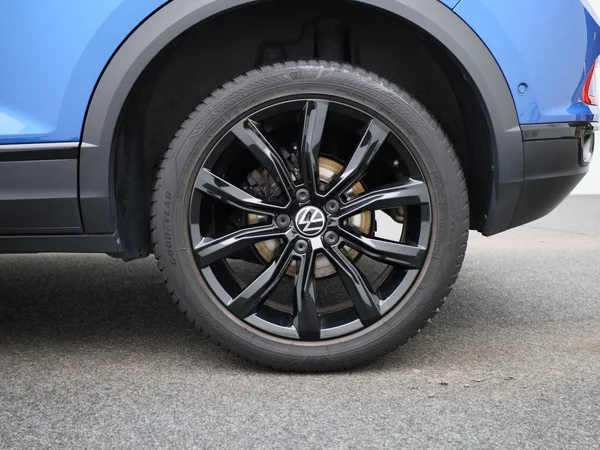 Volkswagen T-Roc (2023) — foto 7 van 48