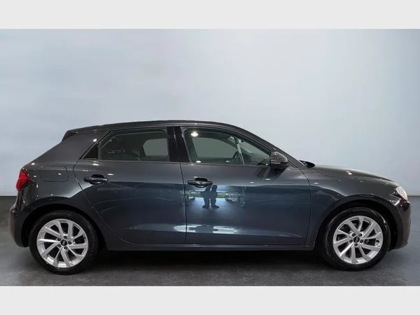 Audi A1 Sportback (2022) — foto 19 van 24