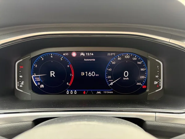 VOLKSWAGEN T-Roc (2025) — foto 6 van 24