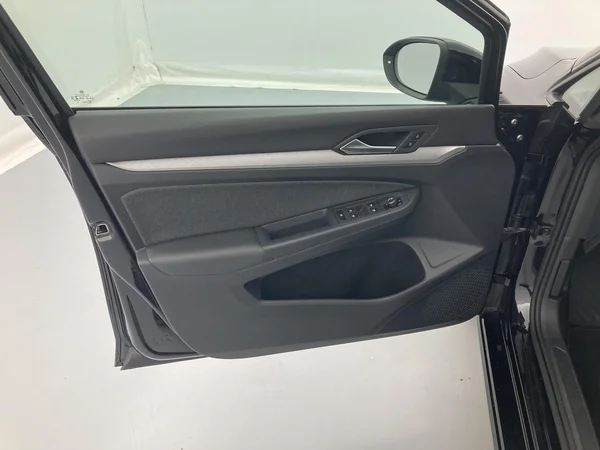 VOLKSWAGEN Golf VIII SW (2022) — foto 14 van 36