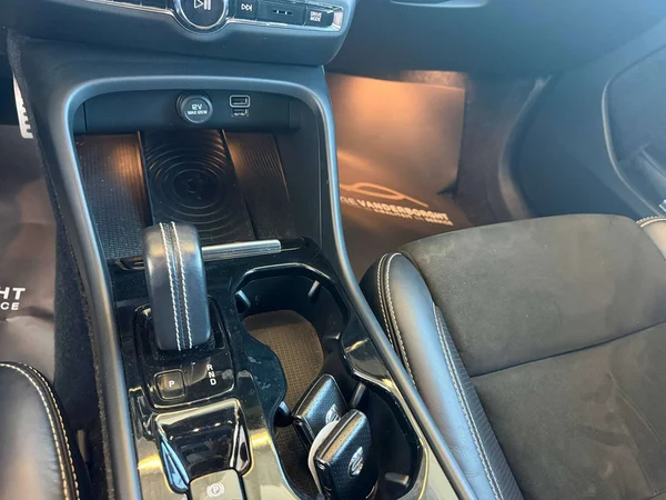 Volvo XC40 (2018) — foto 10 van 23