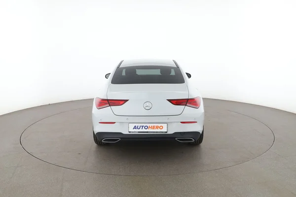 Mercedes-Benz CLA-Klasse (2022) — foto 11 van 16