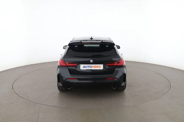 BMW 1-serie (2024) — foto 11 van 16