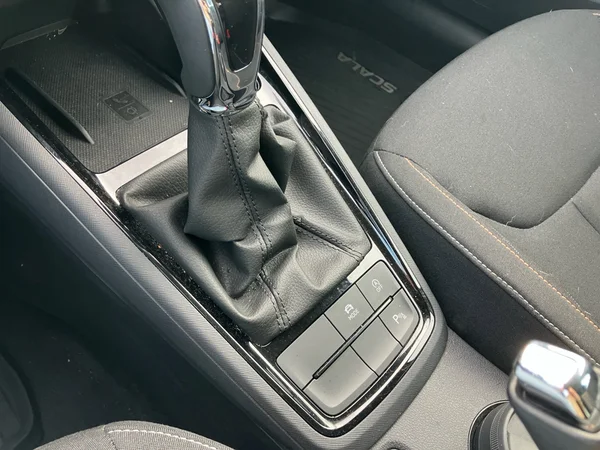 SKODA Scala (2024) — foto 13 van 25