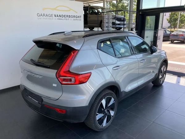 Volvo XC40 (2024) — foto 14 van 19