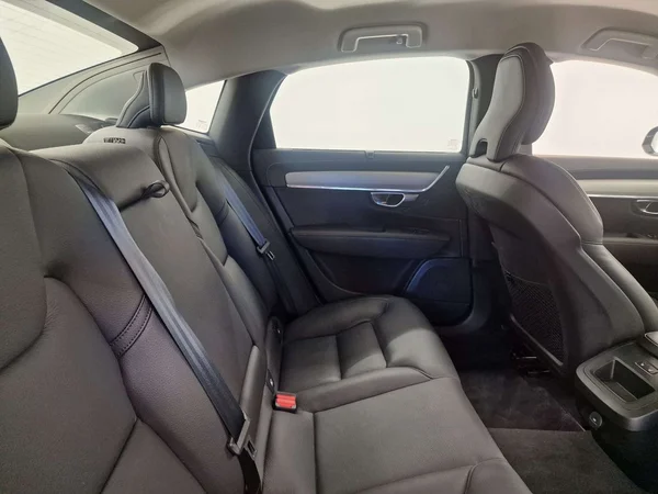 Volvo S90 (2025) — foto 15 van 17