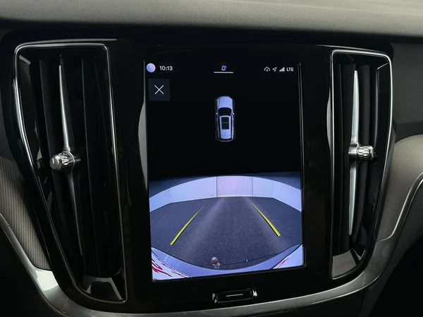 VOLVO V60 (2022) — foto 11 van 33
