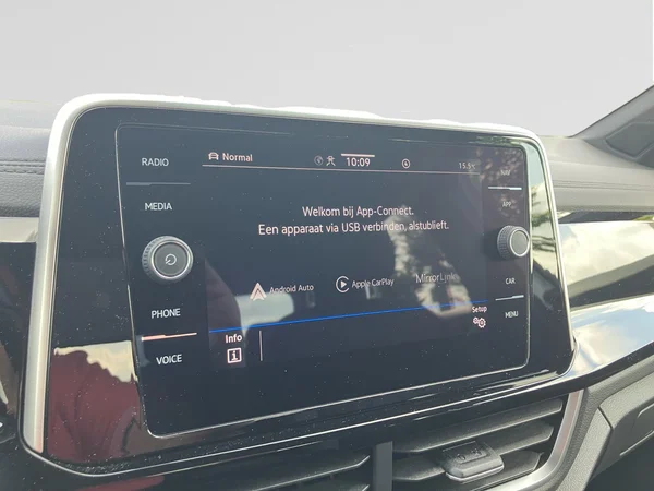 VOLKSWAGEN T-Roc (2023) — foto 20 van 24