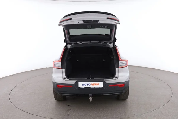 Volvo C40 (2022) — foto 7 van 16