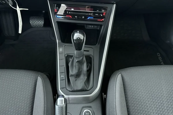 Volkswagen Taigo (2024) — foto 4 van 17
