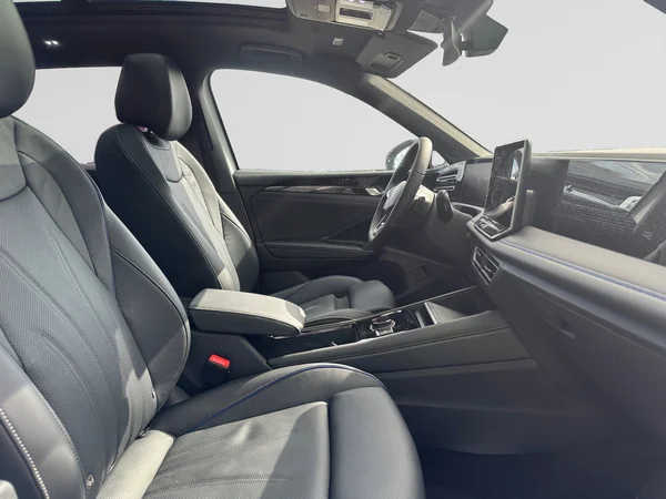 VOLKSWAGEN Tiguan eHybrid (PHEV) (2025) — foto 11 van 24