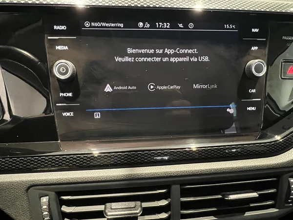 Volkswagen Taigo (2022) — foto 6 van 23