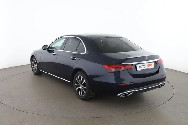 Mercedes-Benz E-Klasse (2021) — foto 10 van 16