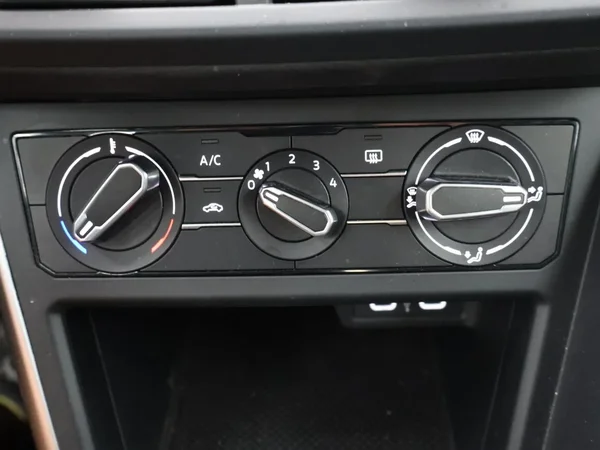 Volkswagen Polo (2024) — foto 14 van 27