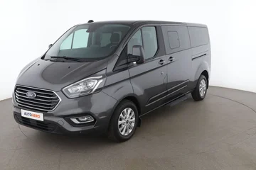 Ford Tourneo c992cc9a-342f-4ace-9f8b-042b4902d93e