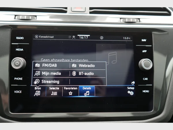 VOLKSWAGEN Tiguan eHybrid (PHEV) (2024) — foto 16 van 30