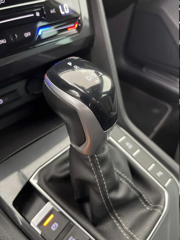 Volkswagen Tiguan (2022) — foto 40 van 47