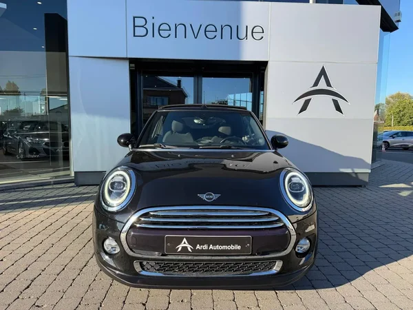 Mini Cooper (2018) — foto 12 van 28