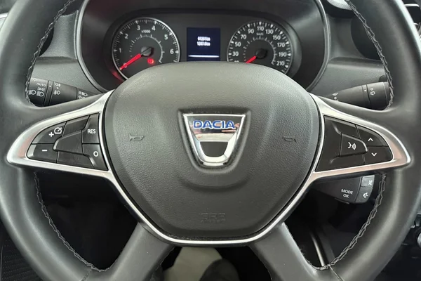 Dacia Duster (2020) — foto 8 van 41