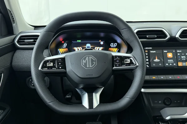 MG ZS Hybrid+ (HEV) (2026) — foto 2 van 19