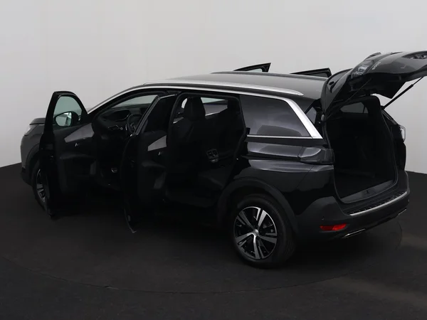 PEUGEOT 5008 (2024) — foto 29 van 30