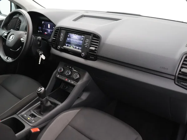 SKODA Karoq (2023) — foto 21 van 29