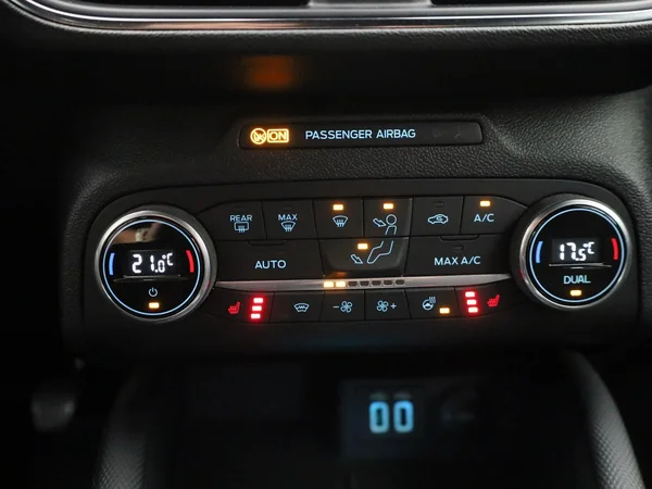 Ford Focus (2021) — foto 10 van 36