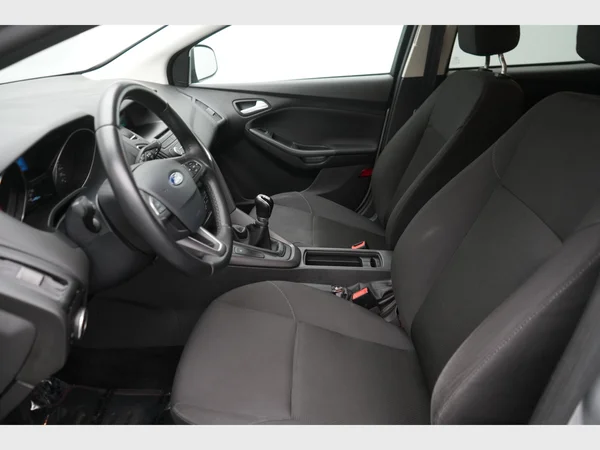FORD Focus (2018) — foto 2 van 20