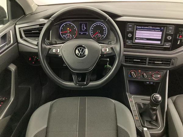 VOLKSWAGEN Polo (2021) — foto 6 van 36
