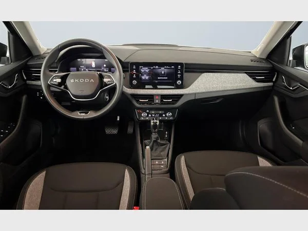 Skoda Kamiq (2025) — foto 2 van 25