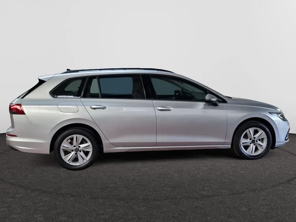 VOLKSWAGEN Golf VIII SW (2024) — foto 21 van 23
