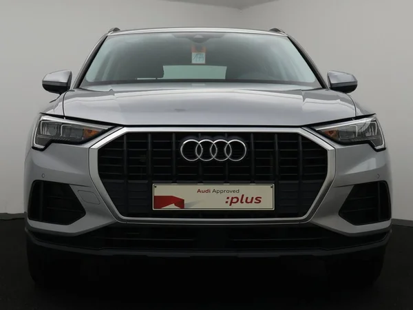 AUDI Q3 PHEV (2022) — foto 22 van 27