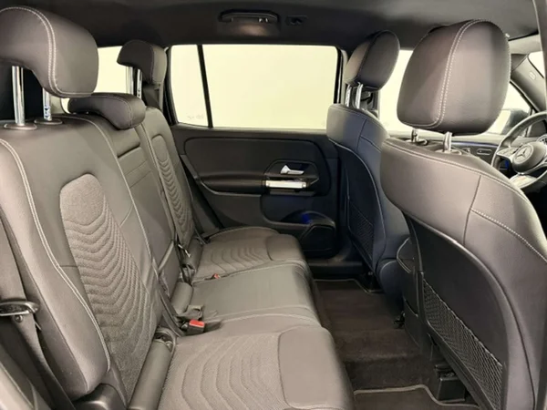Mercedes-Benz GLB (2024) — foto 2 van 22