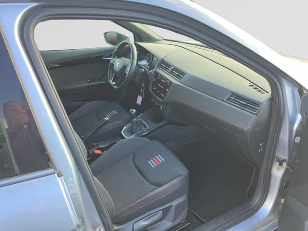 SEAT Arona (2018) — foto 4 van 25