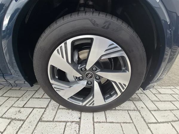 AUDI Q6 Sportback e-tron (2026) — foto 14 van 24