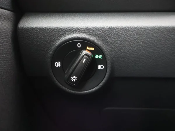 Volkswagen T-Roc (2022) — foto 13 van 26