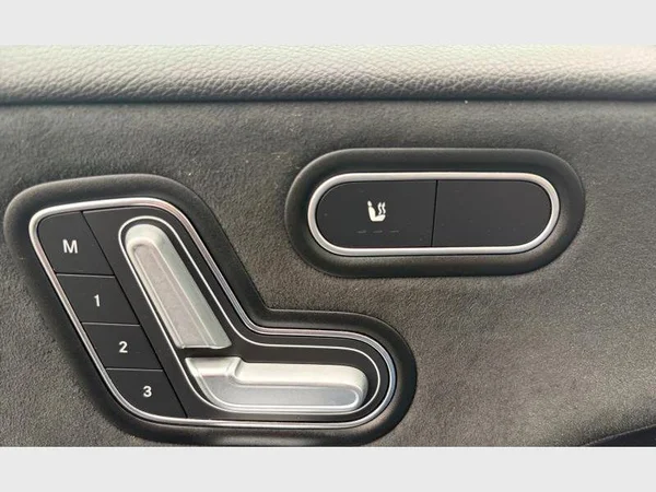 Mercedes-Benz A 200 (2019) — foto 13 van 22